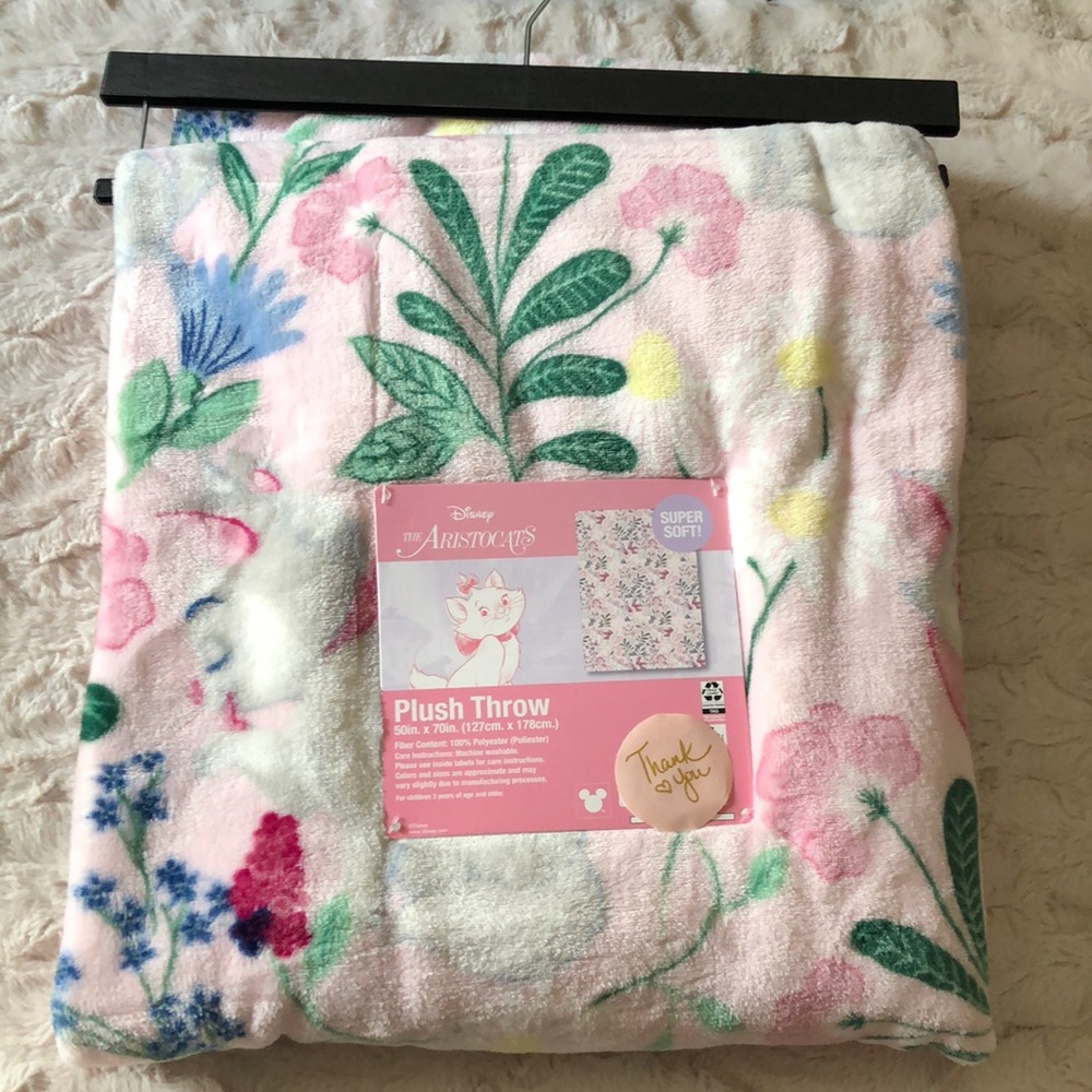 Disney The Aristocats MARIE Pink Plush Throw Blanket with Floral Accents